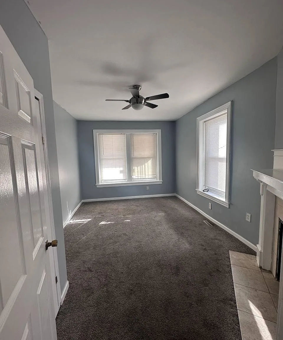 6033 Chestnut St — Photo 4