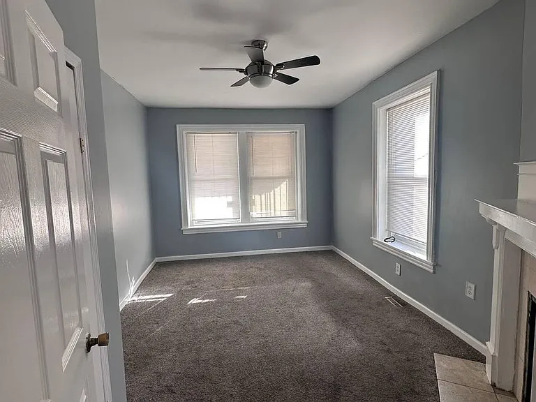 6033 Chestnut St #1 — Photo 4