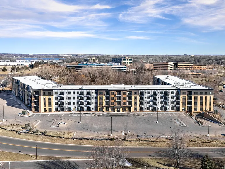 The Brooks Apartments — Photo 33
