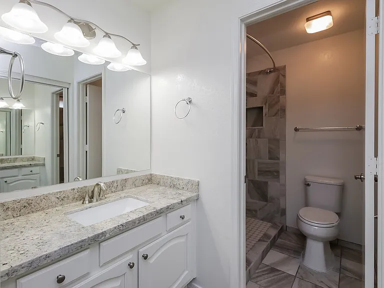 2282 W Park Ave — Photo 12