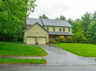 12 Brousseau Dr, Upton, MA 01568