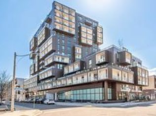 80 Vanauley St #219, Toronto, ON M5T0C9