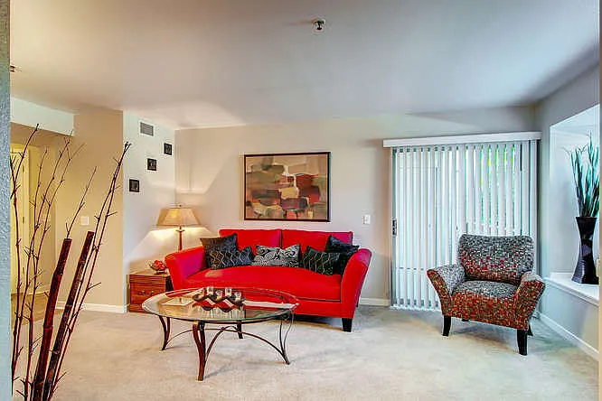 Miramont Apartments — Photo 38