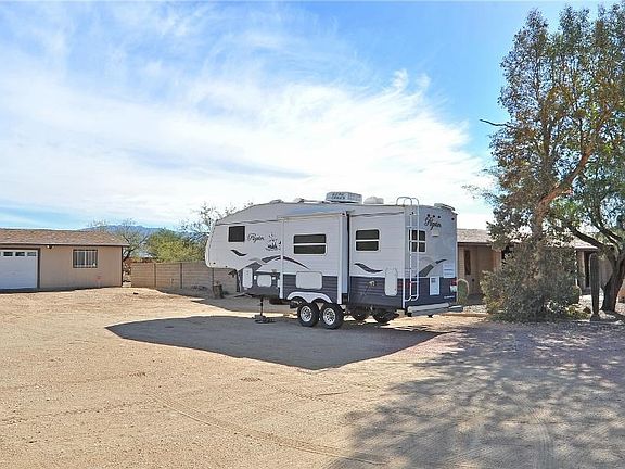 2nd image of 4770 N Avenida Del Conejo