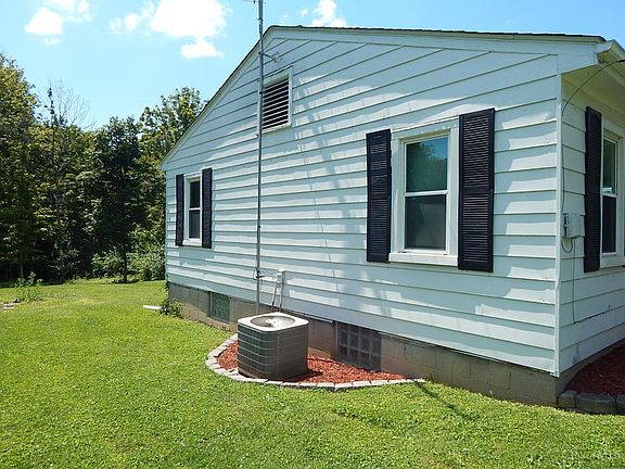 3rd image of 5701 Lake Rd