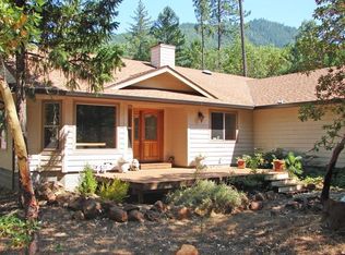 459 Felkner Rd, Grants Pass, OR 97527