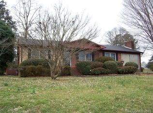 2244 Country Club Rd, Lincolnton, NC 28092