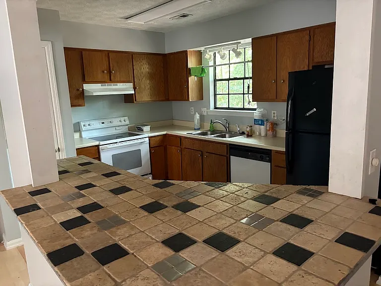 924 Shiloh Ridge Run NW — Photo 5