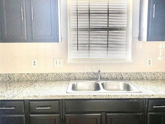 4th image of 504 Shiloh Dr #28