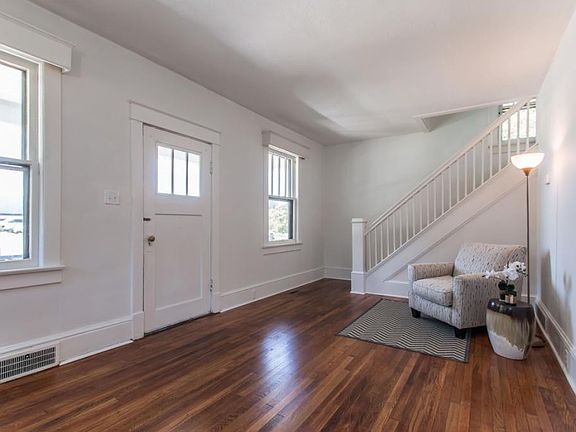 5th image of 909 Maryland Ave