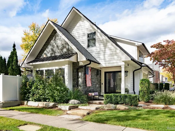 311 Wesley St, Rochester, MI 48307