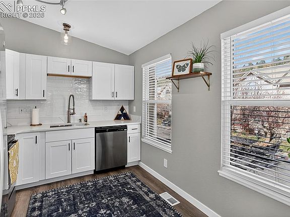 5th image of 1945 Bristlecone Dr