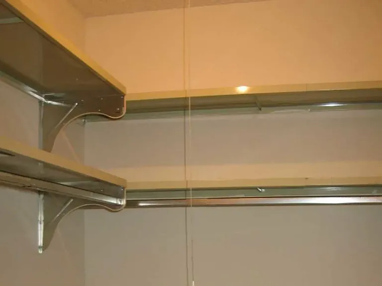 Westwood Apartments — Photo 8