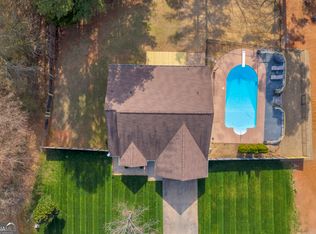 189 Millstone Dr, Commerce, GA 30530