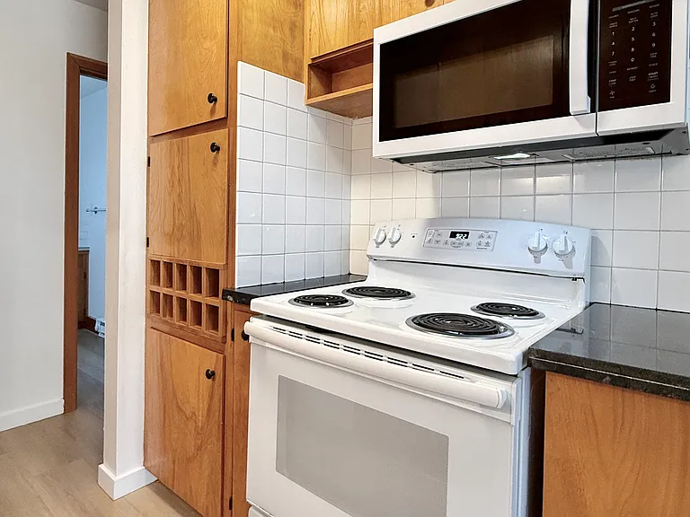 601 S Jackson Ave #10 — Photo 8