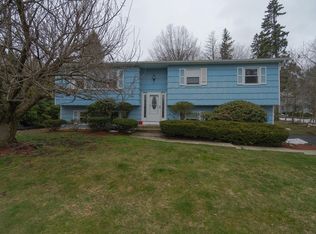 307 N Middletown Rd, Nanuet, NY 10954