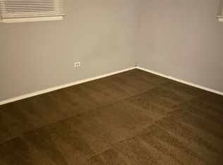 2330 Gabriel Ave APT 3, Zion, IL 60099