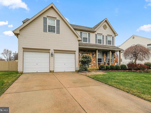 2nd image of 7 Colts Gait Rd