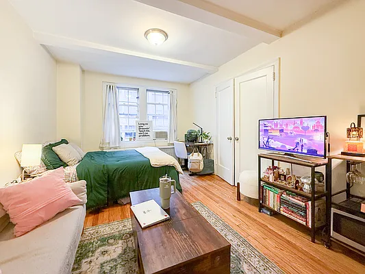Rented by Oxford Property Group | media 1