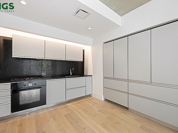 4th image of 115 Norfolk St APT 302