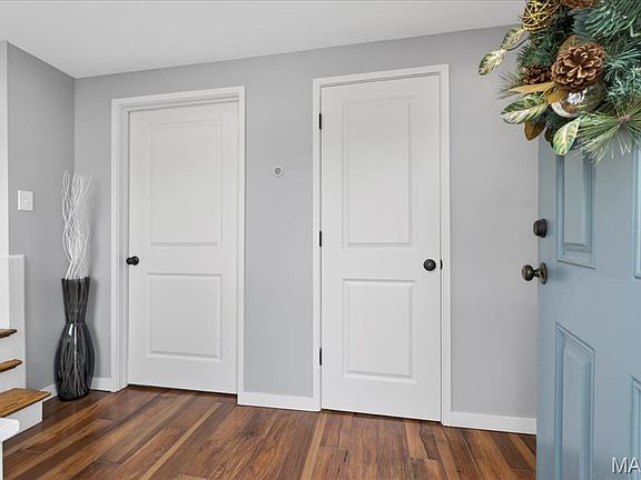 3rd image of 524 Hickory Hollow Ln