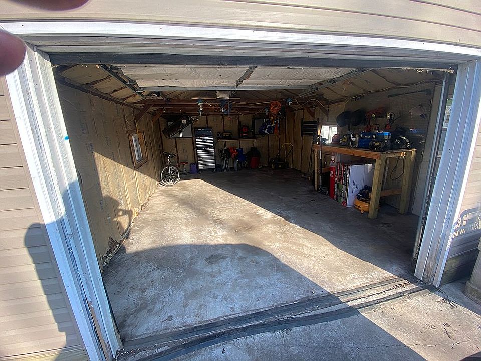 2nd image of 122 Florida Ave