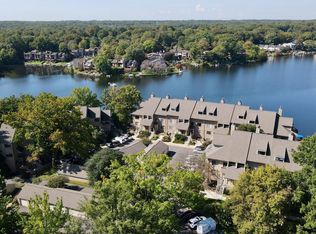 11196 Harbor Ct, Reston, VA 20191