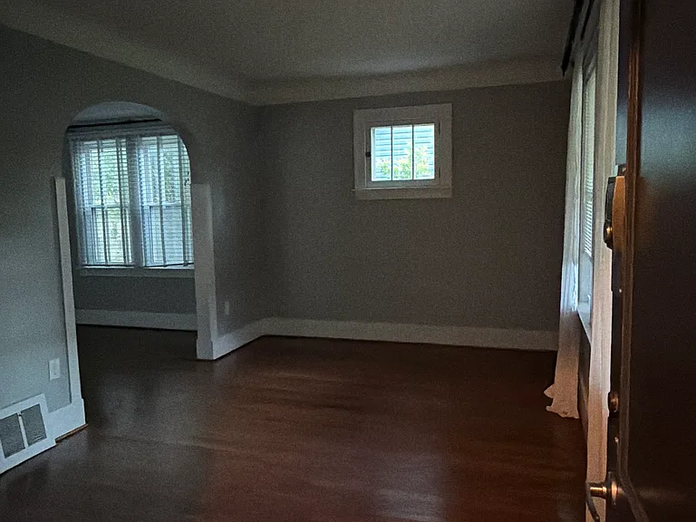 393 Wordsworth St #1 — Photo 6