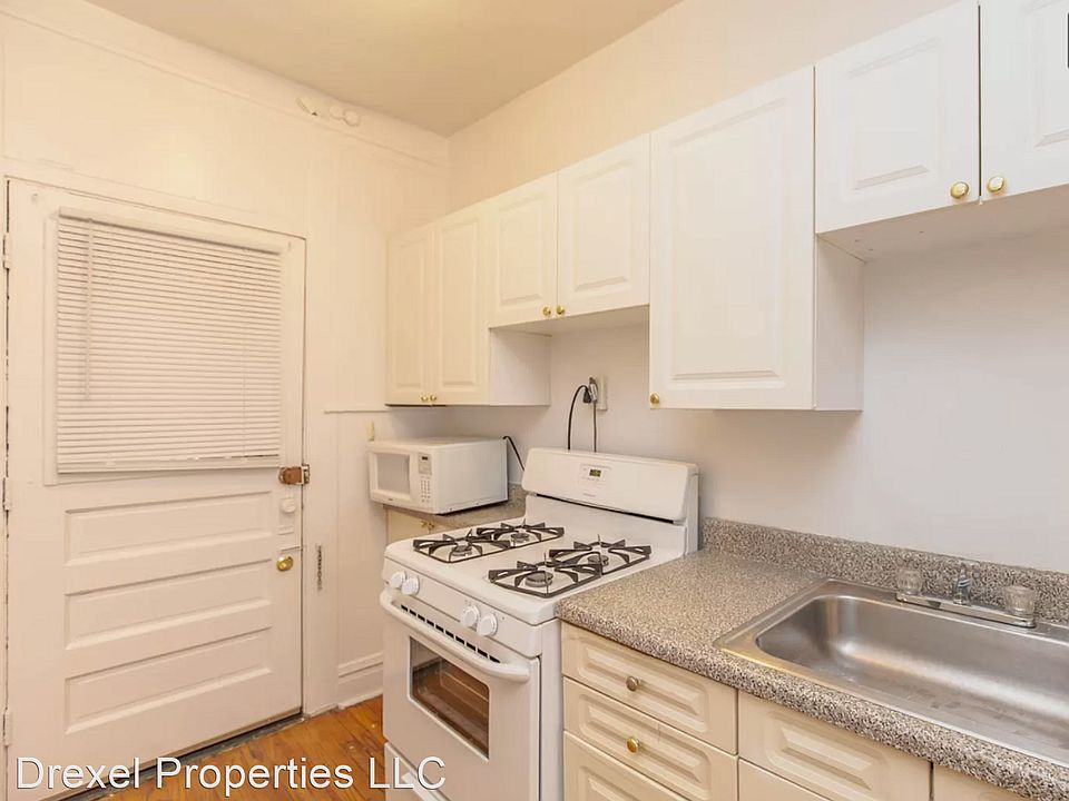 1st image of 1329 W Touhy Ave APT 3S
