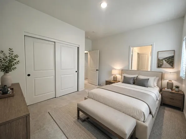 2772 E Kennedy Privado Ln, Ontario, CA 91761