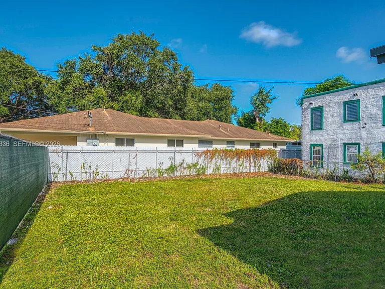 5037 NW 5th Ave — Photo 17