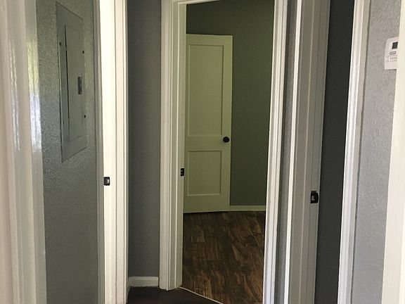 5th image of 2623 Pecan Valley Dr