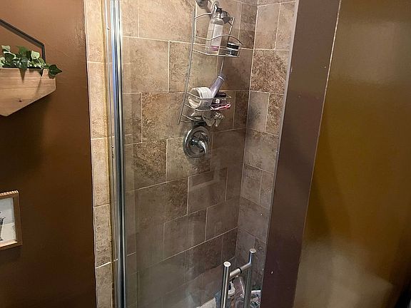 4th image of 85 Green Hollow Cir