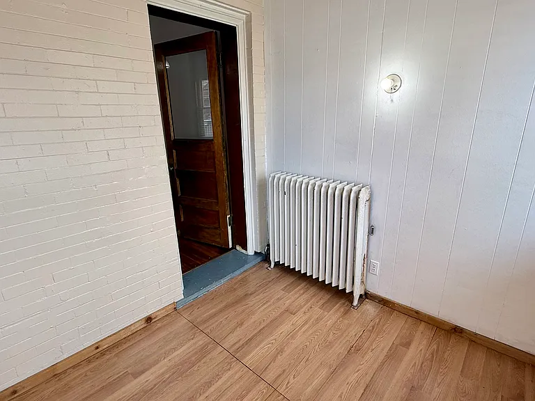 1255 Emerson St — Photo 10