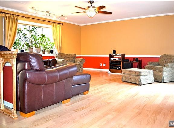 2nd image of 221 Randolph Ave #1