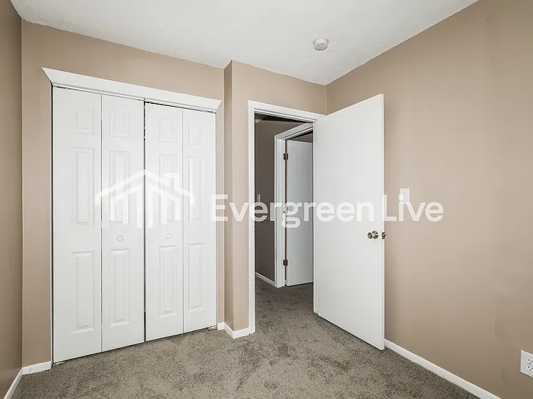 6101 Old Mill Dr — Photo 11