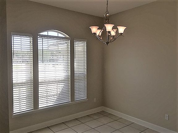 3rd image of 23800 Flora Parke Blvd
