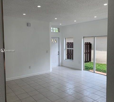 4th image of 13731 SW 119th Ave #0