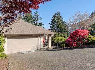 6039 Chippewa Rd, North Cowichan, BC V9L 5P5