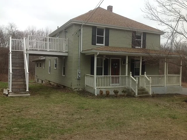 2 bed, 1000 sqft, $1,800 — Photo 1