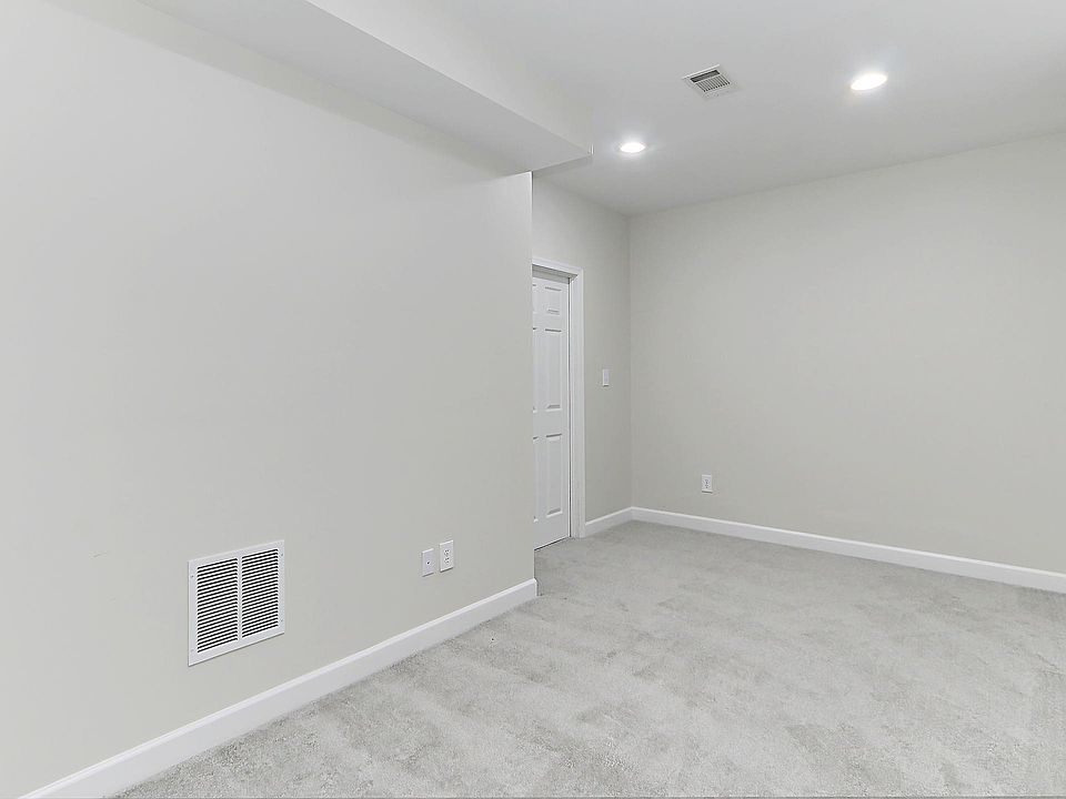 1st image of 17592 Marbury St
