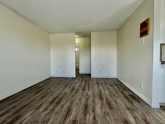 4th image of 4862 Castle Ave APT 5