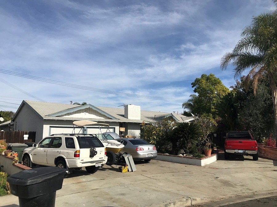 2nd image of 3119 W Ascot Pl