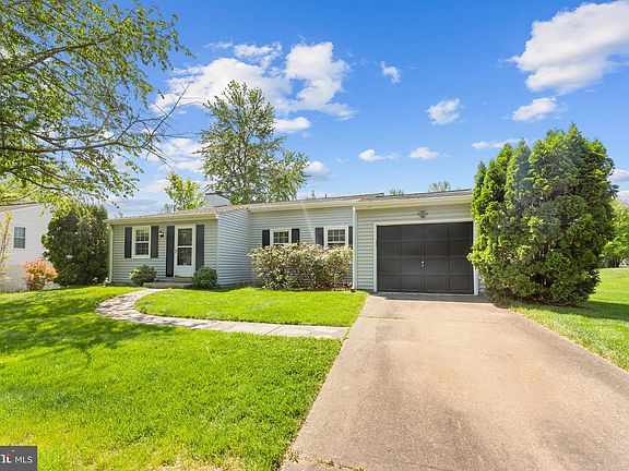 2nd image of 6224 Secret Hollow Ln