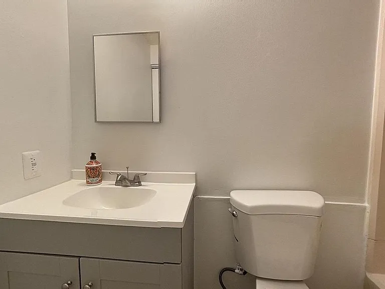 8106 Rhode Island Ave — Photo 17