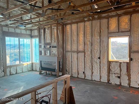 4th image of 1304 Rockwood Dr