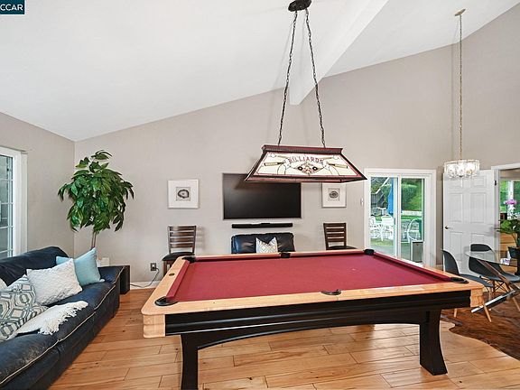 5th image of 2612 Durango Ln