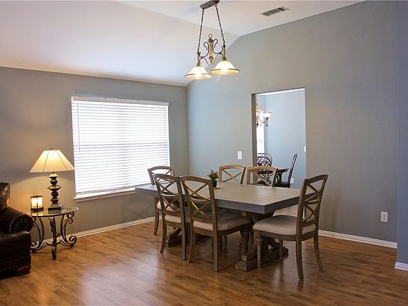 2nd image of 205 N Rolling Meadows Dr