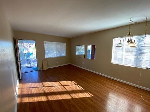 4th image of 1621 Thelma Ln