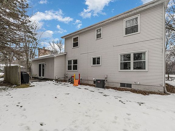4th image of 5300 Nakoma Dr